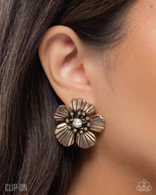 Load image into Gallery viewer, Blossoming Backdrop - Gold